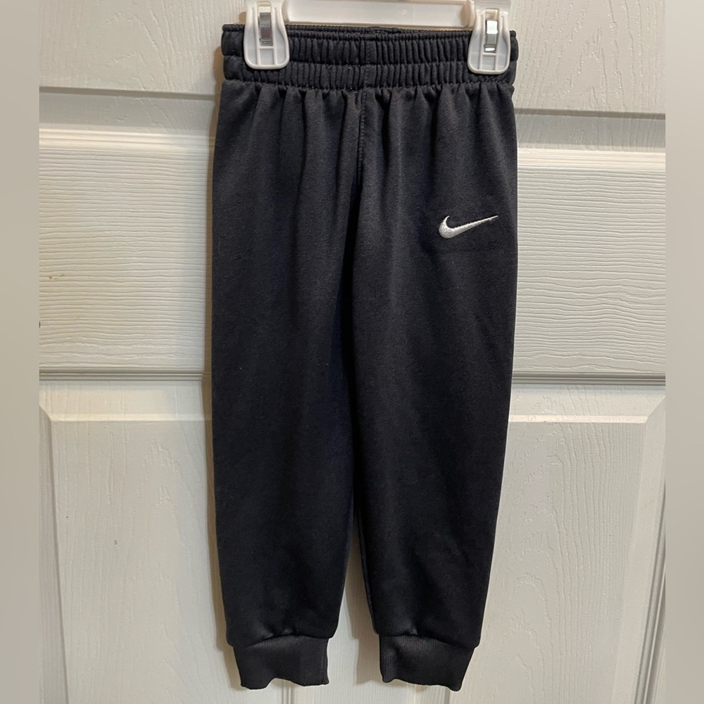 4T boy joggers (4) pair bundle